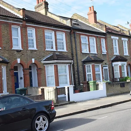 4 Bedroom Apartment & 2 Bedroom Apartment Londra Esterno foto