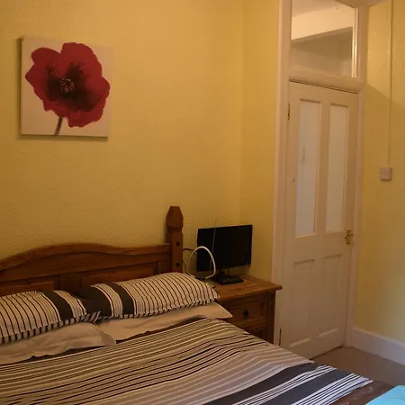 4 Bedroom Apartment & 2 Bedroom Apartment Londra Esterno foto